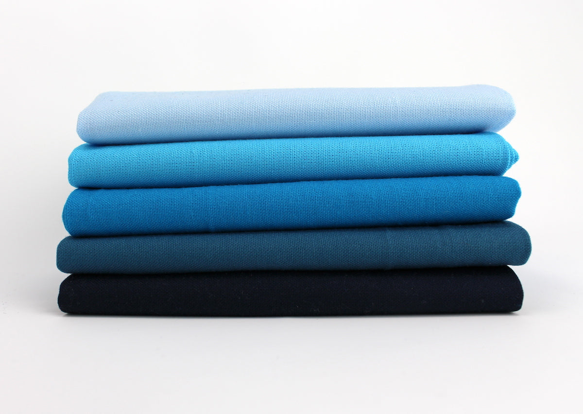 Cyan 5 Kona Cotton Fat Quarter Bundle - Sewfinity.com
