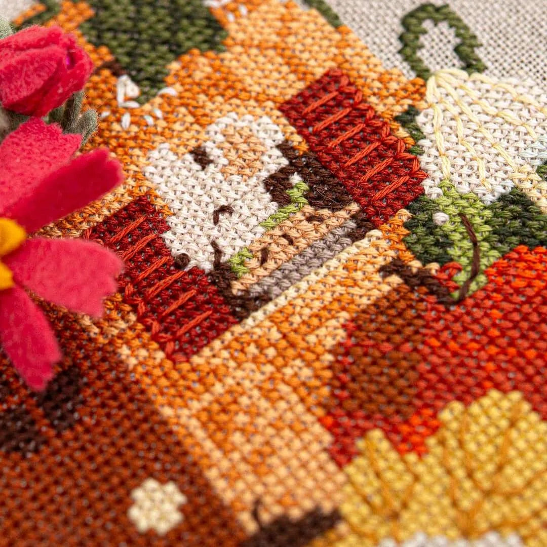 Cozy Little Cottage Cross Stitch Pattern by Counting Puddles - Sewfinity.com