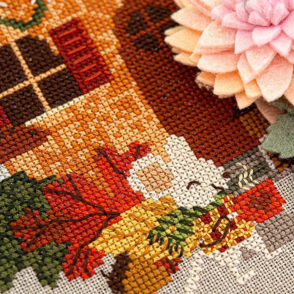 Cozy Little Cottage Cross Stitch Pattern by Counting Puddles - Sewfinity.com