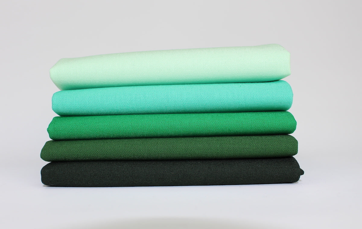 Green 5 Kona Cotton Fat Quarter Bundle - Sewfinity.com