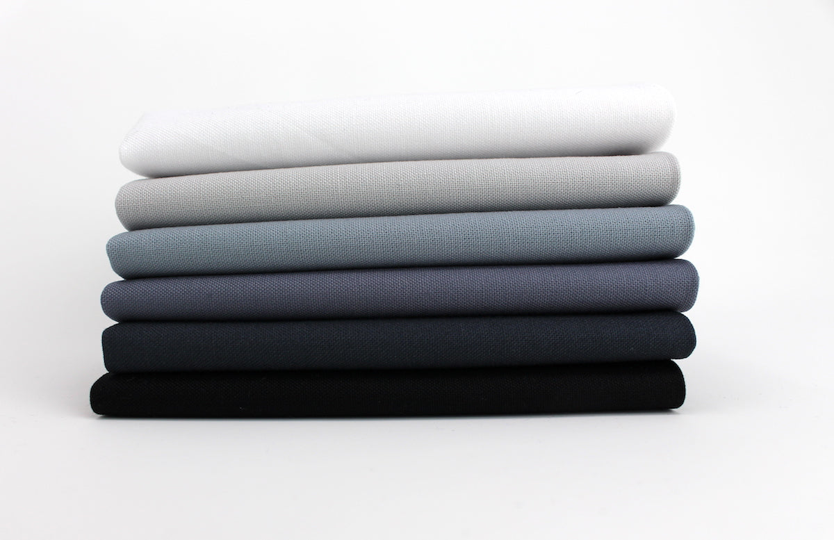 Greyscale 6 Kona Cotton Fat Quarter Bundle - Sewfinity.com